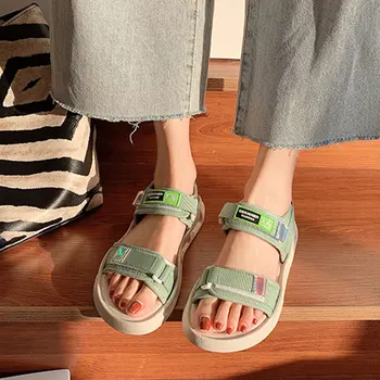 Kvinders Sandaler Mode Tykke Såler Non-Slip Behageligt Ydre Slid Seaside Sandalias til Sommer -MX8