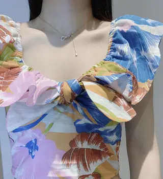 ZA 2021 foråret og sommeren kvinders nye mode trykt bue plisseret kort shirt i retro-chic, feminin følelse V-hals casual cool top