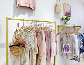 Komplet sæt tøj, møbler, tøj butik display rack væggen at hænge bøjle enkel kvinders tøj butik display rack g