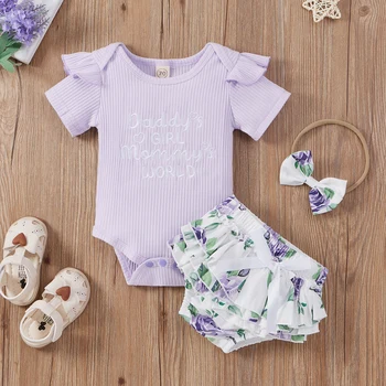 3Pcs Baby Piger Outfit, Søde Stil Sommeren Flyve Ærme Rund Krave Brev Sparkedragt + Floral Print Lace Shorts + Bue Hovedbeklædning