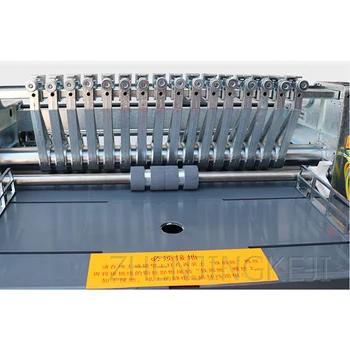 Scribing Maskine fuldautomatisk Klistermærker Høj Hastighed Små Effektiv Automatisk papirfremføring Label skæremaskine Spaltning Maskine