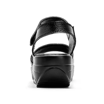 Sommeren Kvinder Flade Sandaler Dame Platform Soft Comfort Casual Velcro Hvid Kiler Sandaler Enkelhed Kvinde Walking Sko 2021 Ny