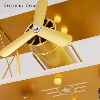 Amerikansk luksus golden fly lysekrone dreng soveværelse børneværelse lampe tegnefilm søde kreative fighter Lysekrone
