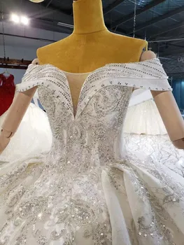 2021 Dubai Stil Luksus Perlebesat Brudekjole Ægte Designer Kjole Med Kappe Off Skulderen Bolden Kjole Bryllup Brude Kjoler