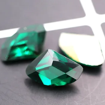 Nye 9x14mm K9 pointback glas rhinestones Malakit grøn krystal shell form lim på rhinestones for Tilbehør til beklædningsgenstande