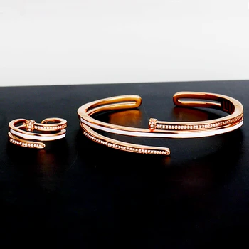 2021 NYE Trendy Krystal Bangle Ring for Kvinder abaloneskal Zirconia Bryllup Engagere sig Armbånd Sæt Dubai Mode Smykker