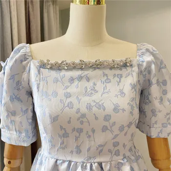 Korea Nye Mode 2021 Kvinder Sommer Kjole Square Krave Bue Puff Korte Ærmer Perlebesat Jacquard Hvid Casual-Mini-Dress