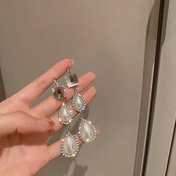 Koreansk Mode Crystal Skinnende Rhinestone Perler Vand Dråbe Øreringe til Kvinder med Elegante Dingle Øreringe Smykker 2021 Ny