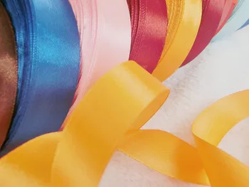 Høj Kvalitet 27 Yard Kast 20mm Satin Ribbon Edge Tilbehør Til Bryllup kage DIY Candy Box Indretning Mere nyttige pakning Parti hjem