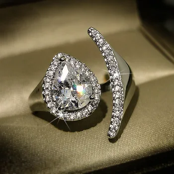 14K White Gold 2 Karat Diamond Ring for Kvinder Fine Anillos De Bizuteria Bijoux Femme med Pude Zirkonia Sten Guld Ringe