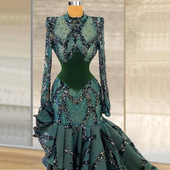 Asymmetrisk Cascading Nederdel Mørk Grøn Vestidos Abendkleider Crystal Prom Dress Saudi-Arabien Lange Ærmer Kvinder Festkjoler