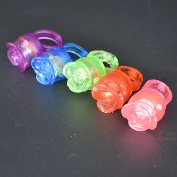 20 LED Lys Op Steg Blomst Ringe Bulk Blinkende Ring Jelly-års Fødselsdag Parti til Fordel for Bar Parterne Bag Fyldstoffer Toy Assorterede Farver
