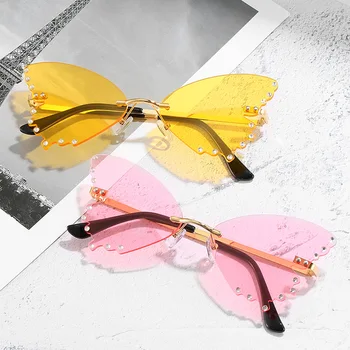 2021 Nye Mode Rammeløse Butterfly Rhinestone Solbriller Damer Steampunk Mode Designer Solbriller Retro Briller