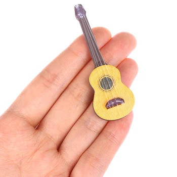 1 STK Mini Søde Guitar Tilbehør Dukkehus Miniature Instrument Del Til Indretning Kid Træ Møbler Håndværk